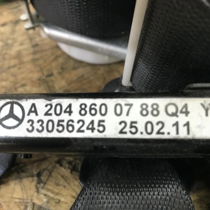 Centura dreapta fata GLK / Mercedes-Benz E Class W212 2010 / Interior