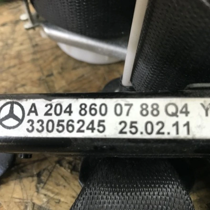 Centura dreapta fata GLK / Mercedes-Benz E Class W212 2010 / Interior