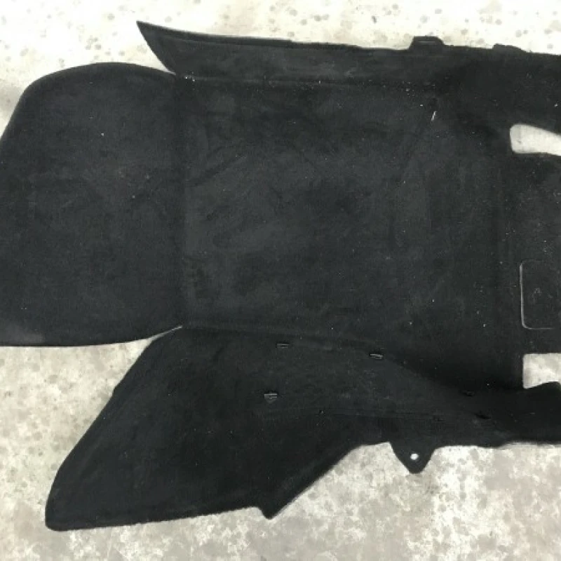 Mocheta interioara dreapta fata / Mercedes-Benz E Class W212 2010 / Interior