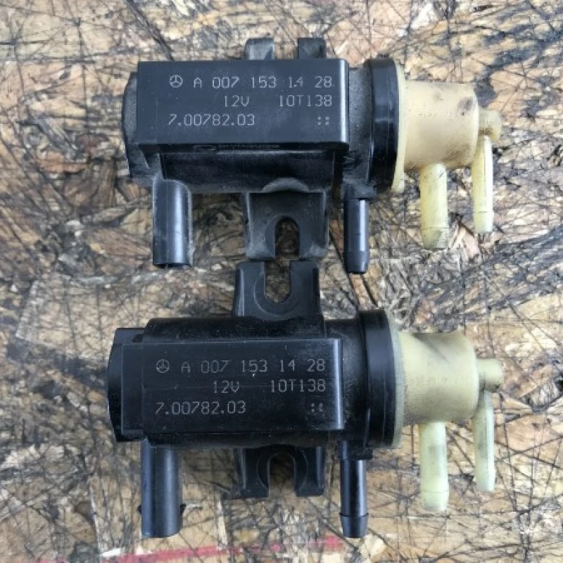 Supapa vacuum / Mercedes-Benz E Class W212 2010 / Motor, racire si evacuare