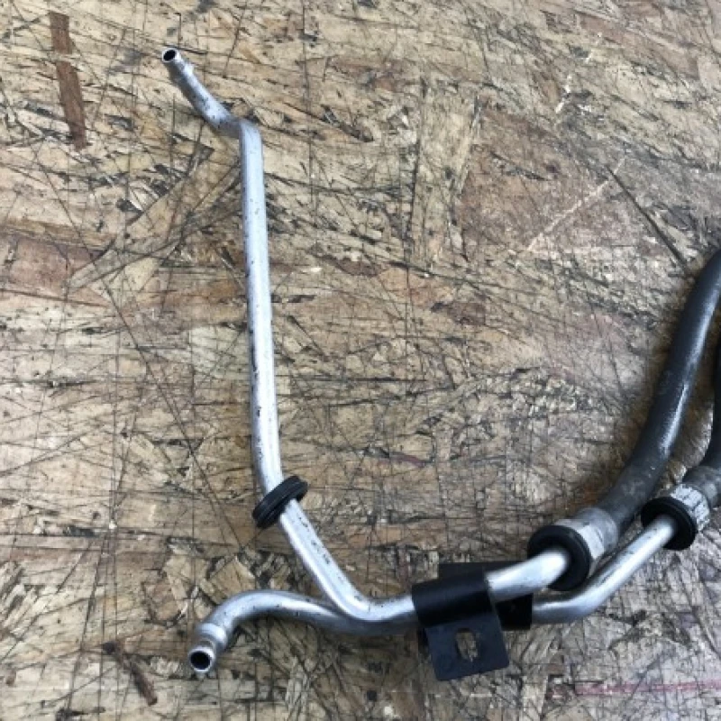 Conducta servo / Mercedes-Benz E Class W212 2010 / Directie si suspensie