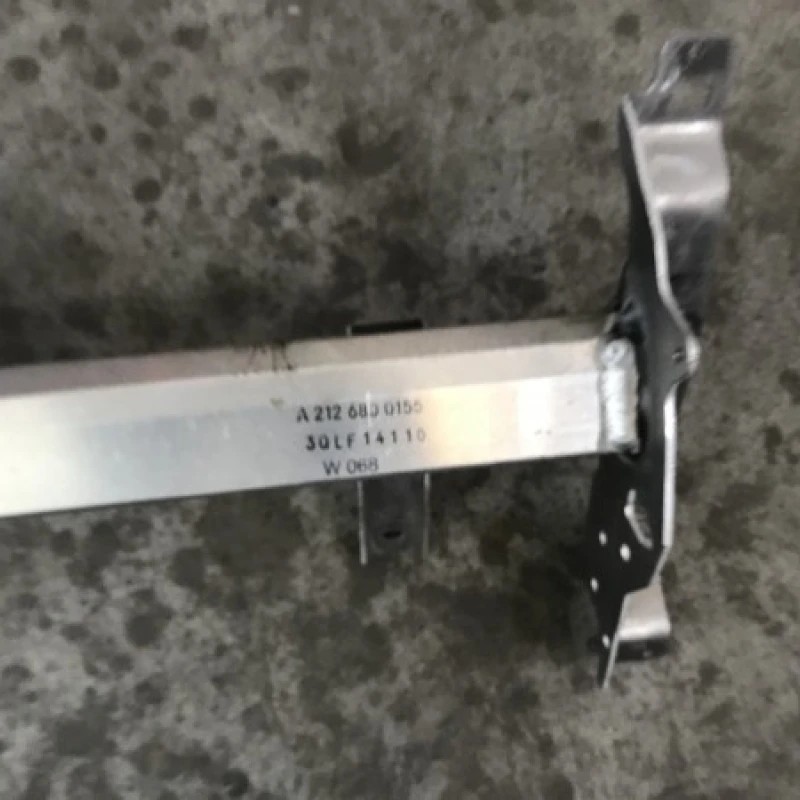 Suport bord / Mercedes-Benz E Class W212 2010 / Interior