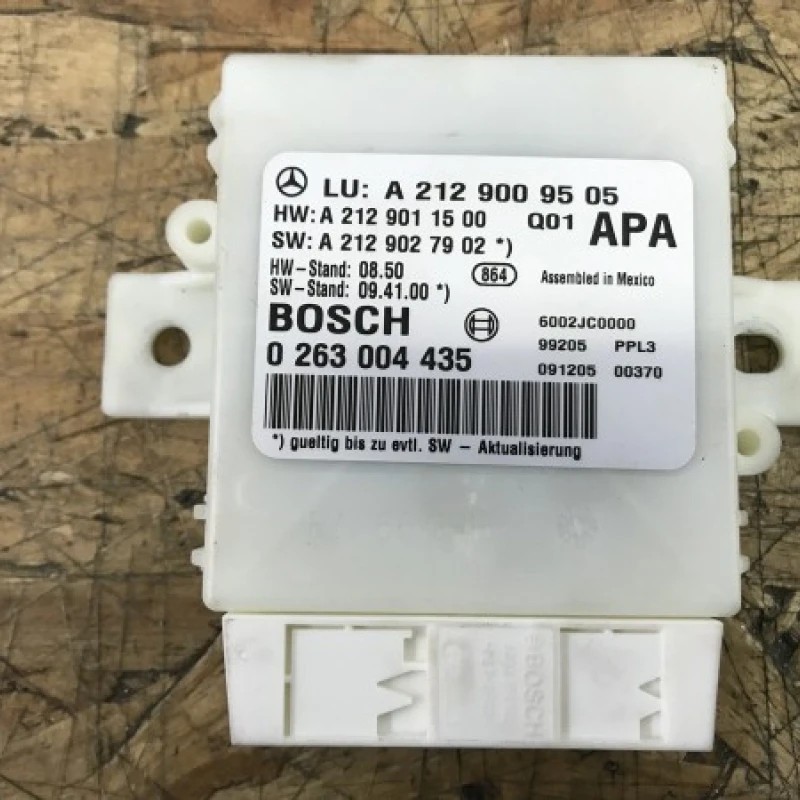 Calculator senzori parcare / Mercedes-Benz E Class W212 2010 / Audio si electronice