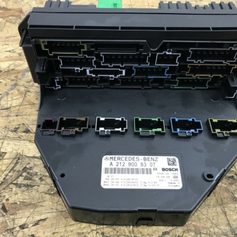 Panou sigurante fata / Mercedes-Benz E Class W212 2010 / Audio si electronice