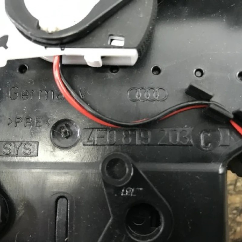 Grila aer spate / Audi A6 C6 2009 / Interior