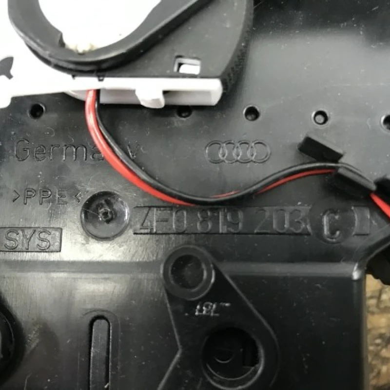 Grila aer spate / Audi A6 C6 2009 / Interior