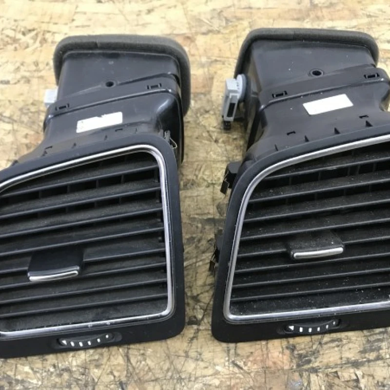 Grila aer bord stanga fata Volkswagen 