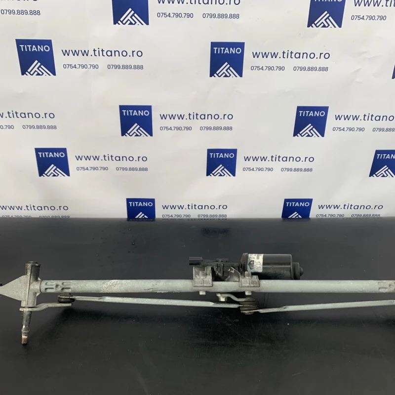 Ansamblu stergatoare cu motoras / Land Rover Range Rover Sport Range Rover Sport 2011 / Caroserie, oglinzi si faruri