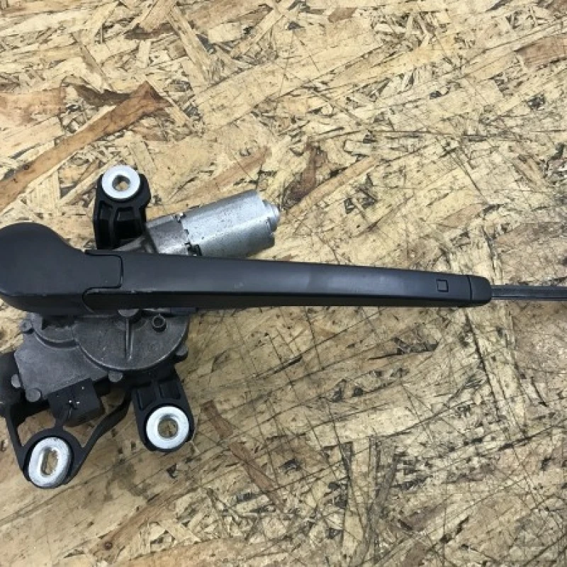 Motoras stergator haion cu brat Volkswagen 