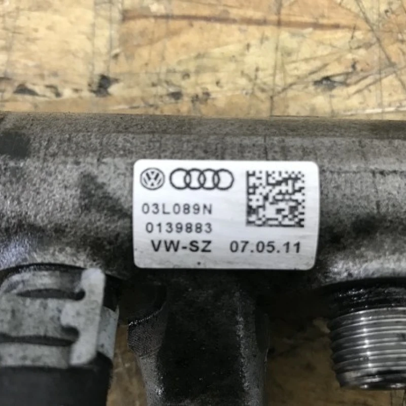Rampa injectie / Volkswagen Sharan 7N 2011 / Motor, racire si evacuare