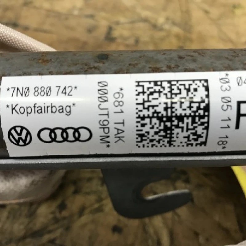 Airbag cortina dreapta / Volkswagen Sharan 7N 2011 / Audio si electronice