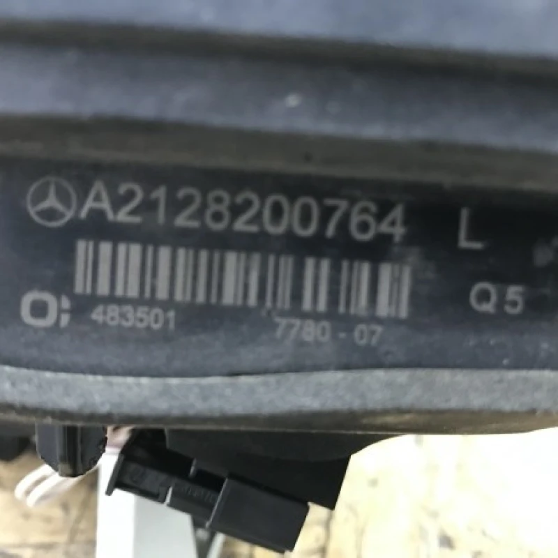 Stop haion cu led stanga / Mercedes-Benz E Class W212 2010 / Caroserie, oglinzi si faruri