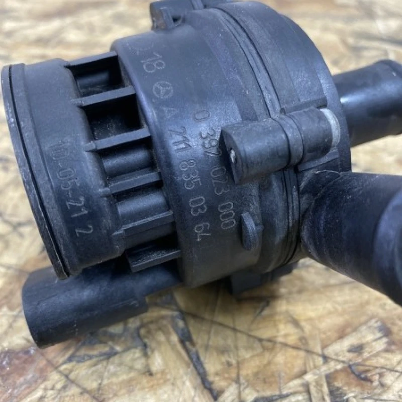 Pompa recirculare apa / Mercedes-Benz E Class W212 2010 / Motor, racire si evacuare