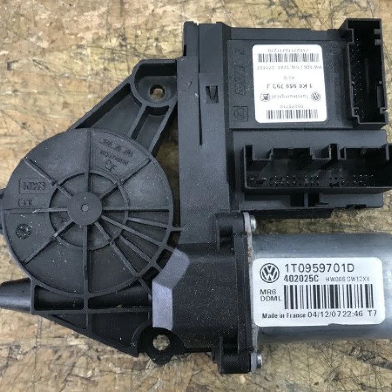 Motoras macara cu modul stanga fata / Volkswagen Touran 1T 2008 / Audio si electronice