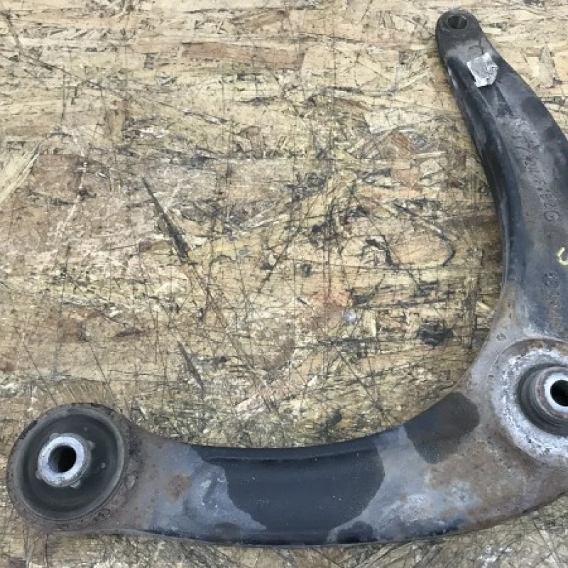 Brat trapez stanga Peugeot 