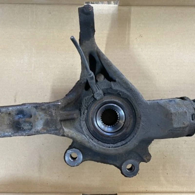 Fuzeta dreapta fata / Peugeot 308 308 2012 / Directie si suspensie