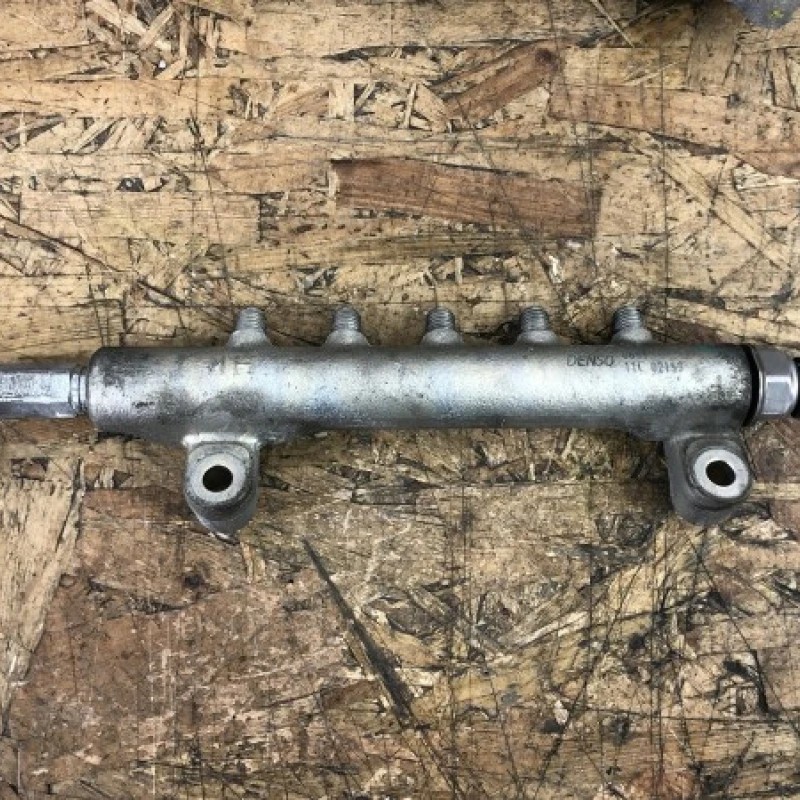 Rampa injectoare / Nissan Navara D40 2010 / Motor, racire si evacuare