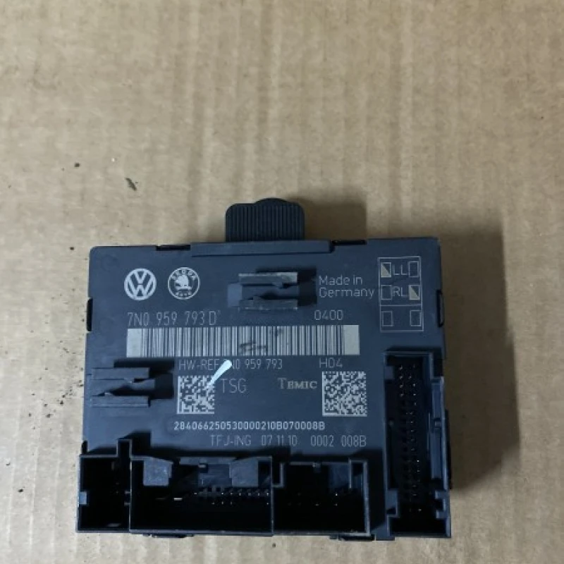 Modul confort usa stanga fata Volkswagen 