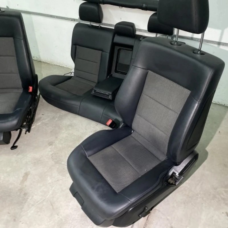 Scaune fata spate / Mercedes-Benz E Class W212 2010 / Interior
