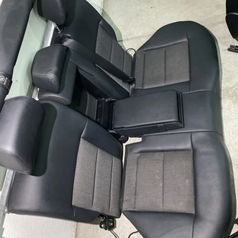 Scaune fata spate / Mercedes-Benz E Class W212 2010 / Interior