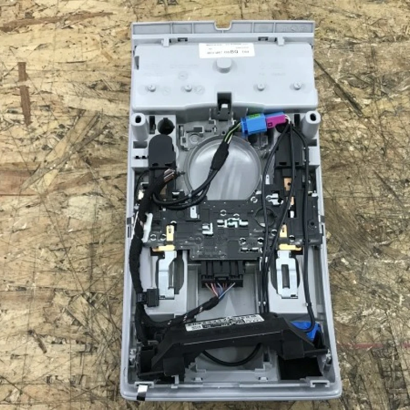 Lampa plafon cu suport ochelari / Audi A6 C6 2009 / Interior
