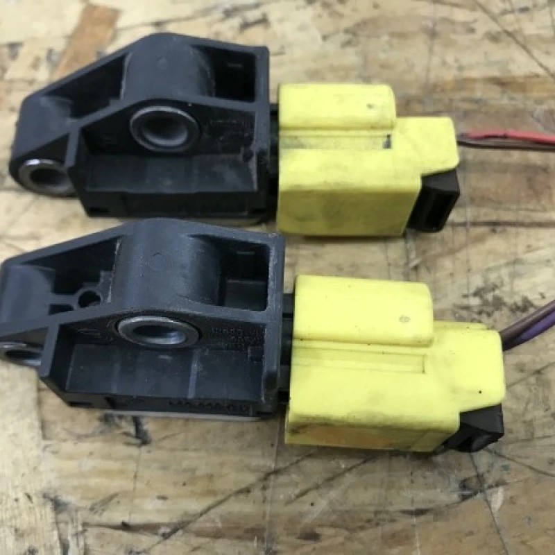 Senzor impact Audi A6 C6 2009