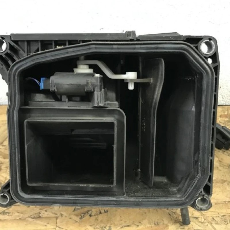 Ventilator aeroterma Audi A6 C6 2009
