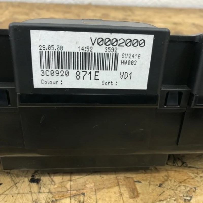 Ceas bord / Volkswagen Passat B6 2009 / Interior