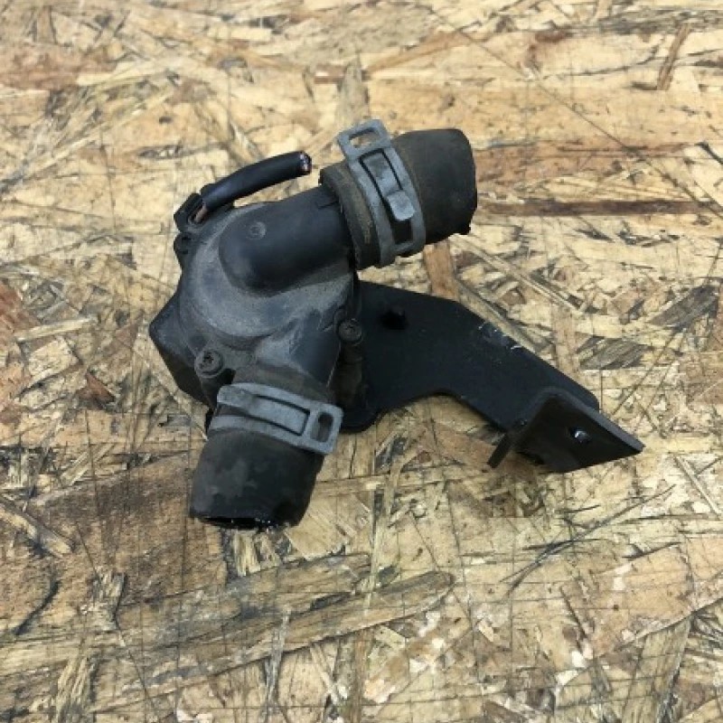 Pompa recirculare apa / Audi A6 C6 2009 / Motor, racire si evacuare