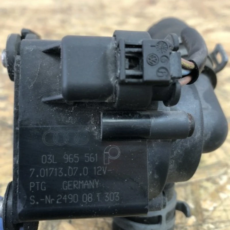 Pompa recirculare apa / Audi A6 C6 2009 / Motor, racire si evacuare