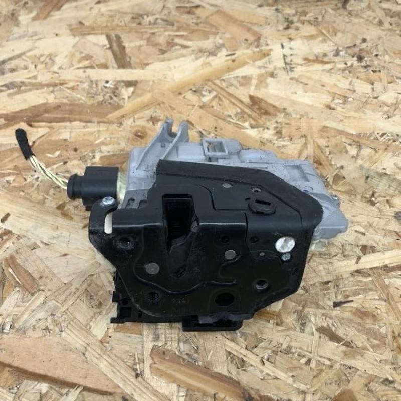 Iala broasca usa dreapta spate / Volkswagen Passat B6 2009 / Caroserie, oglinzi si faruri