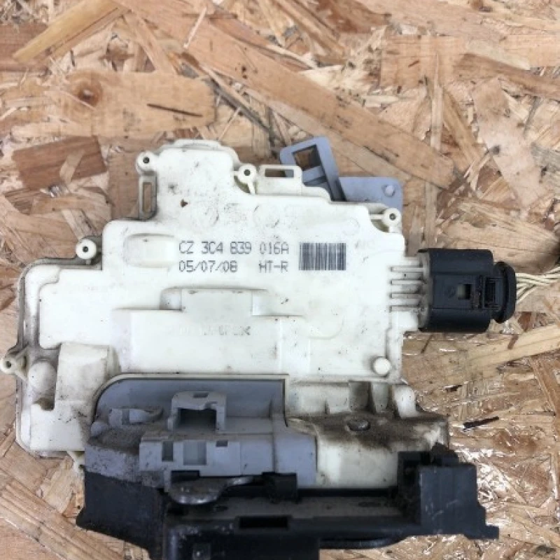 Iala broasca usa dreapta spate / Volkswagen Passat B6 2009 / Caroserie, oglinzi si faruri