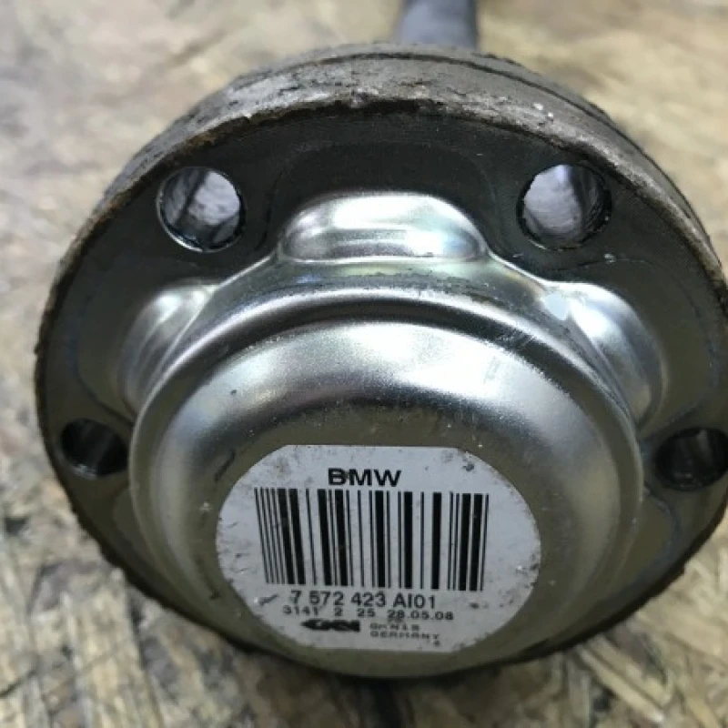 Planetara stanga spate / BMW Seria 5 E60 2008 / Cutie viteze, ambreiaj, transmisie