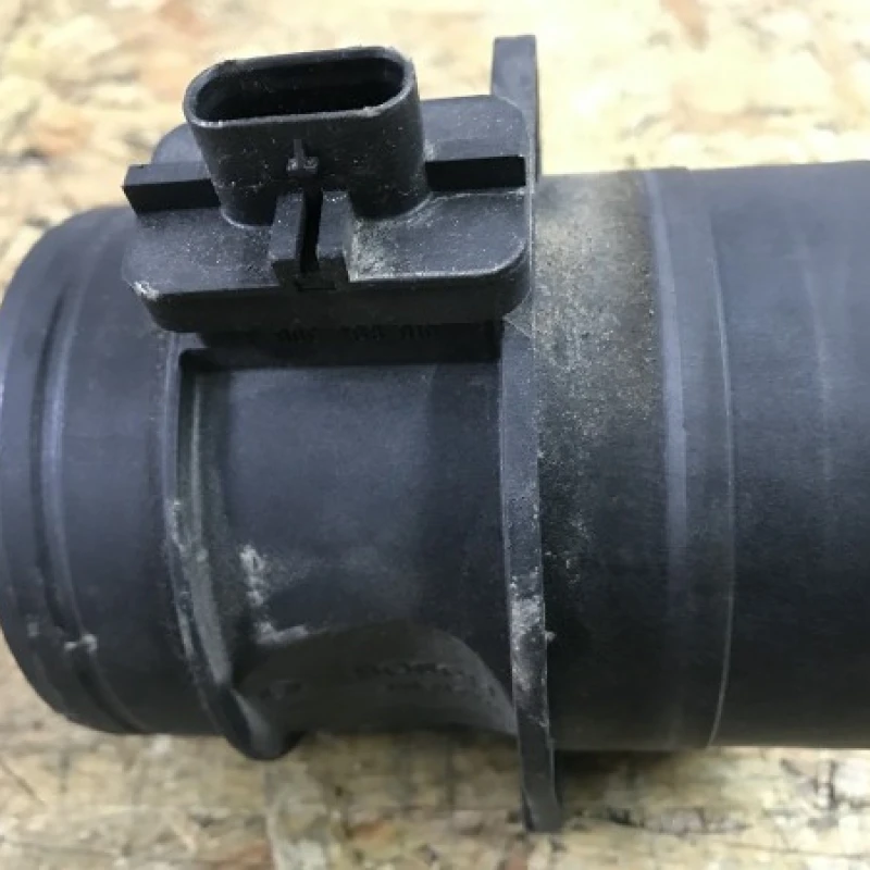 Debitmetru aer / Volkswagen Tiguan 5N 2011 / Audio si electronice