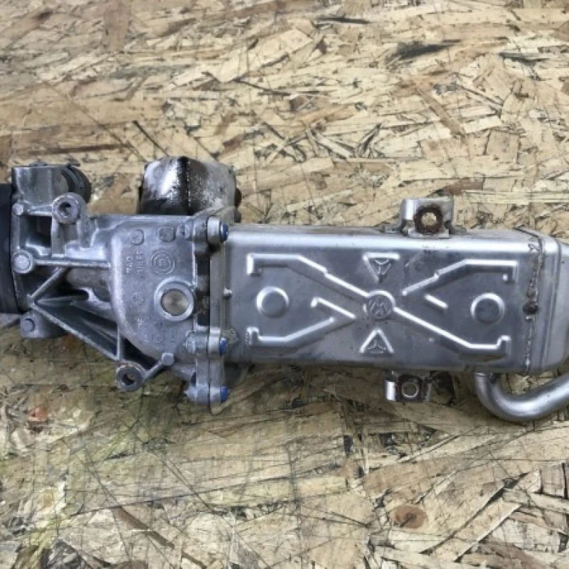 Racitor gaze / Volkswagen Tiguan 5N 2011 / Motor, racire si evacuare