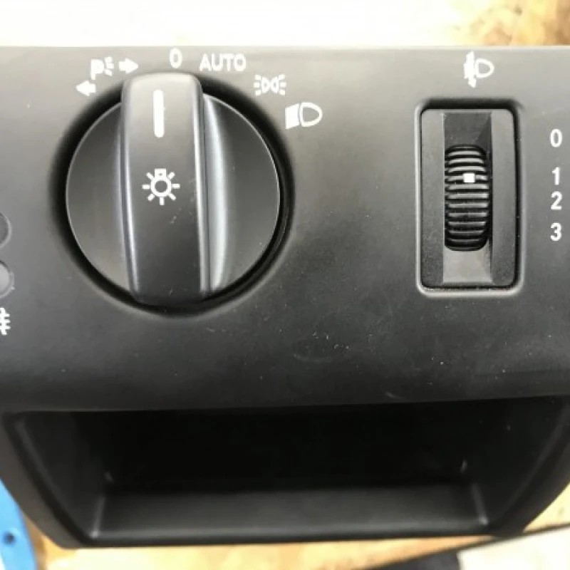 Bloc lumini reglaj faruri / Mercedes-Benz A Class W169 2010 / Audio si electronice