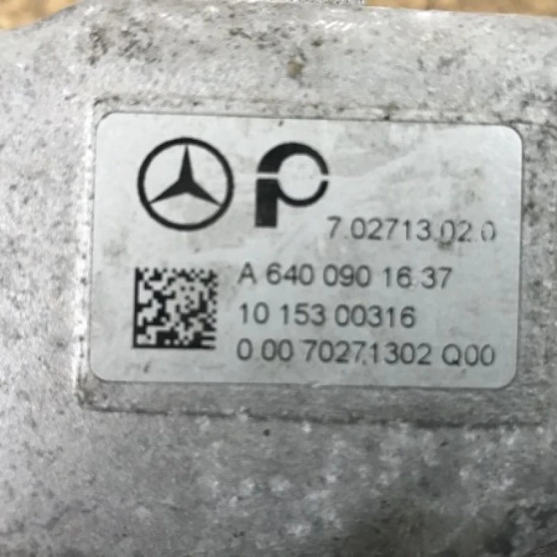 Galerie admisie / Mercedes-Benz A Class W169 2010 / Motor, racire si evacuare