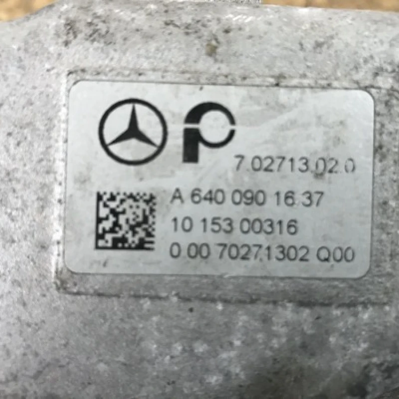Galerie admisie / Mercedes-Benz A Class W169 2010 / Motor, racire si evacuare