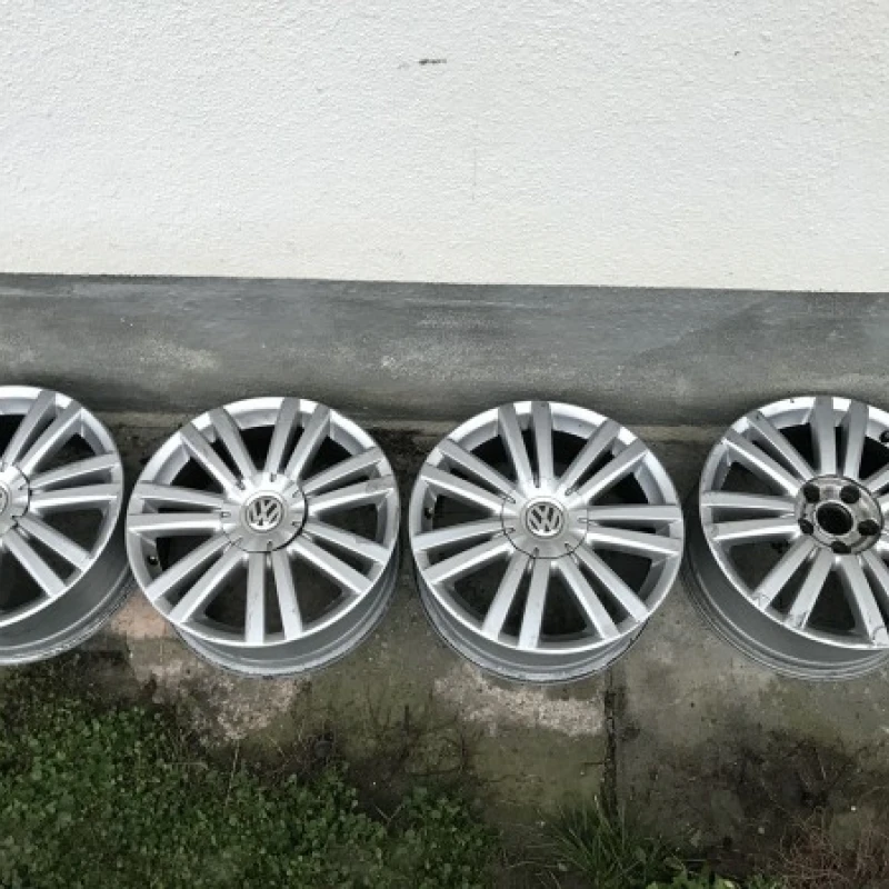 Janta aluminiu j17 / Volkswagen Touran 1T 2008 / Jante si roti