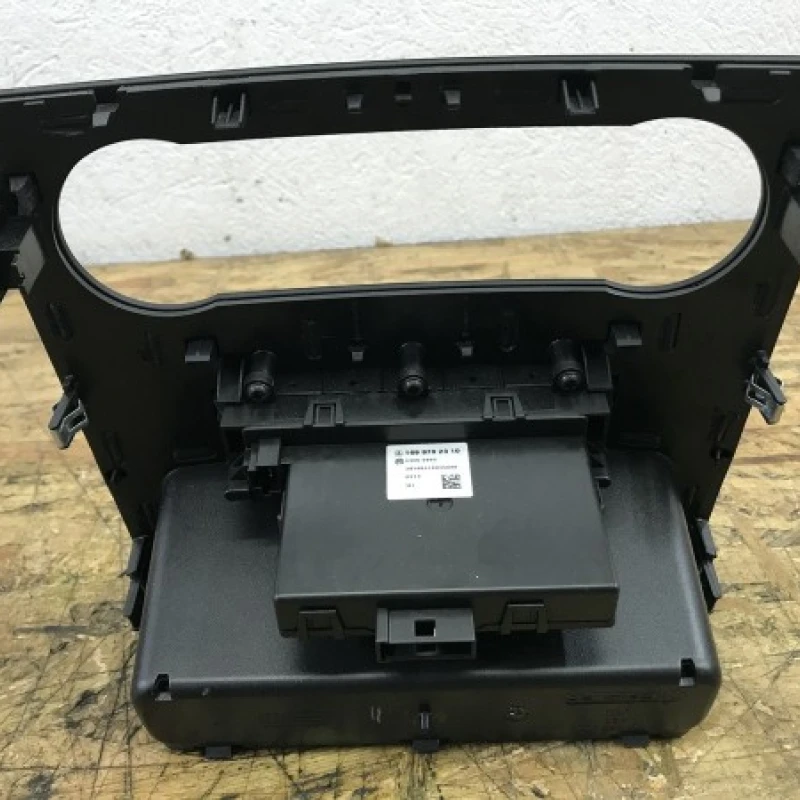 Panou comenzi incalzire scaune / Mercedes-Benz A Class W169 2010 / Interior