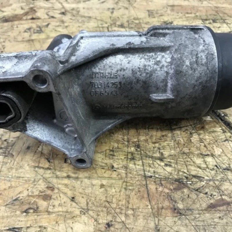 Carcasa filtru ulei / Mercedes-Benz A Class W169 2010 / Motor, racire si evacuare