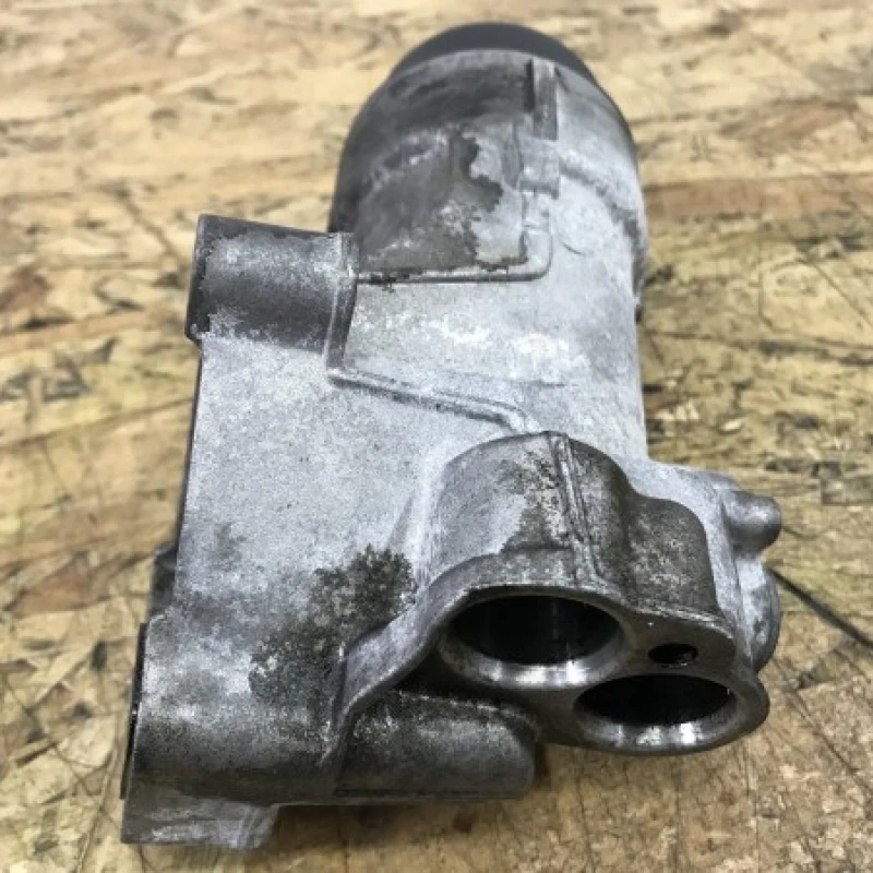 Carcasa filtru ulei / Mercedes-Benz A Class W169 2010 / Motor, racire si evacuare