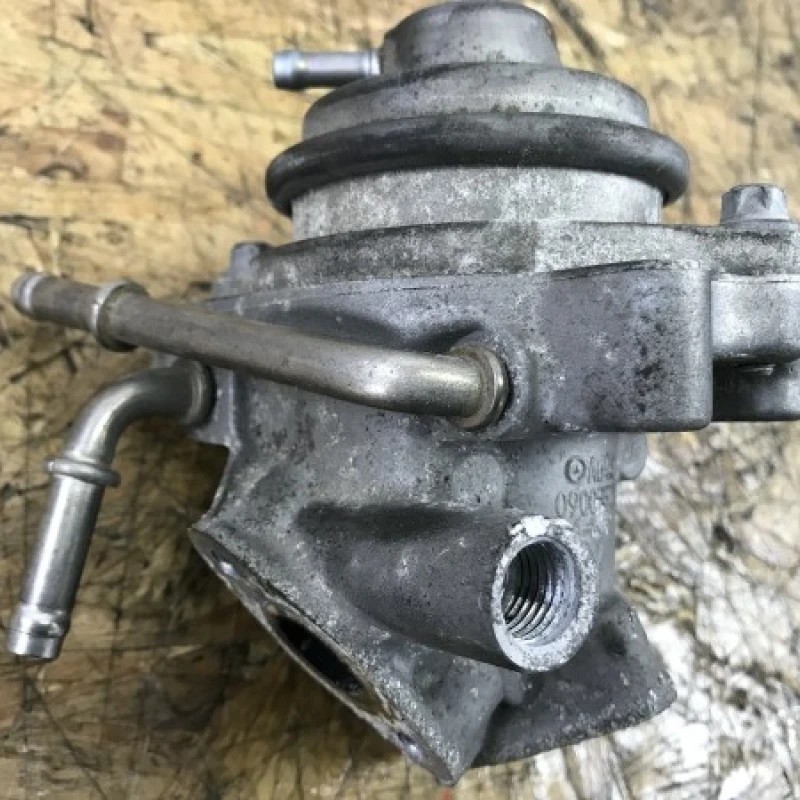 Supapa EGR / Mercedes-Benz A Class W169 2010 / Motor, racire si evacuare