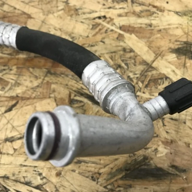Conducta clima / Mercedes-Benz A Class W169 2010 / Climatizare