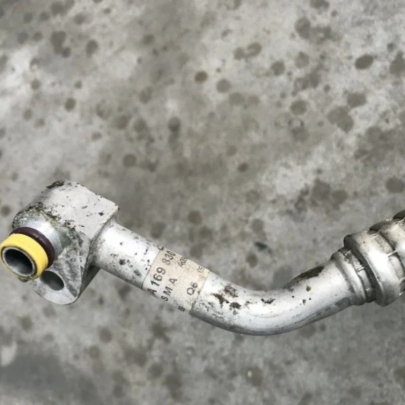 Conducta clima / Mercedes-Benz A Class W169 2010 / Climatizare