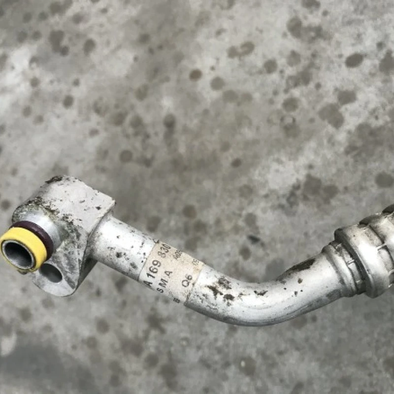 Conducta clima / Mercedes-Benz A Class W169 2010 / Climatizare