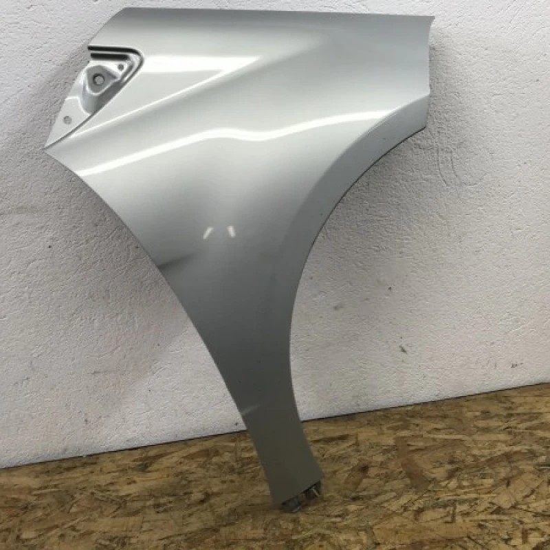 Aripa dreapta fata / Mercedes-Benz A Class W169 2010 / Caroserie, oglinzi si faruri