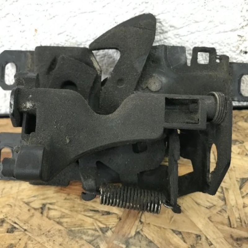 Broasca capota fata / Mercedes-Benz A Class W169 2010 / Caroserie, oglinzi si faruri