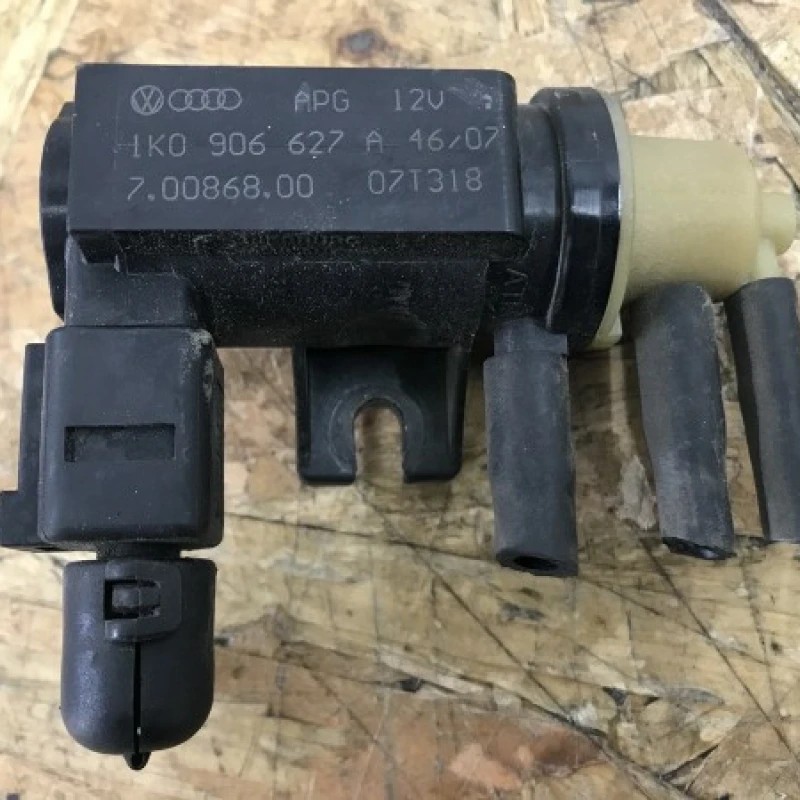Supapa vacum / Volkswagen Touran 1T 2008 / Motor, racire si evacuare