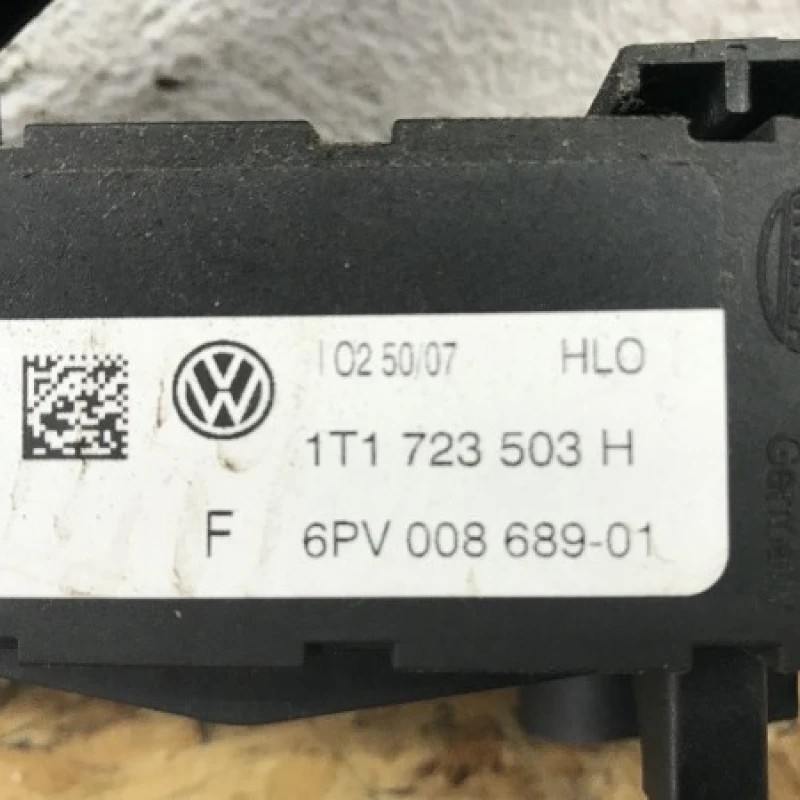 Pedala acceleratie / Volkswagen Touran 1T 2008 / Interior